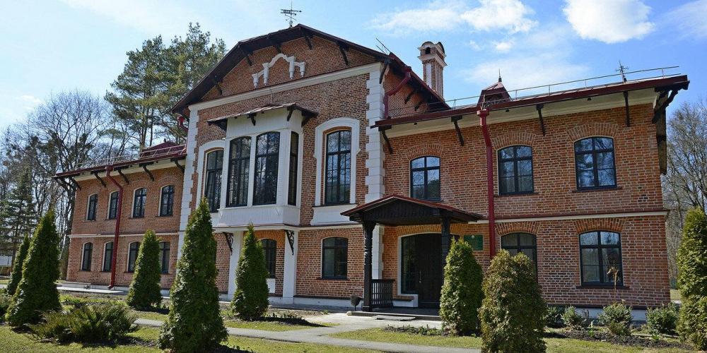 Охотничий домик князя Паскевича в п. Кореневка