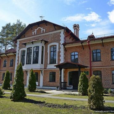 Охотничий домик князя Паскевича в п. Кореневка